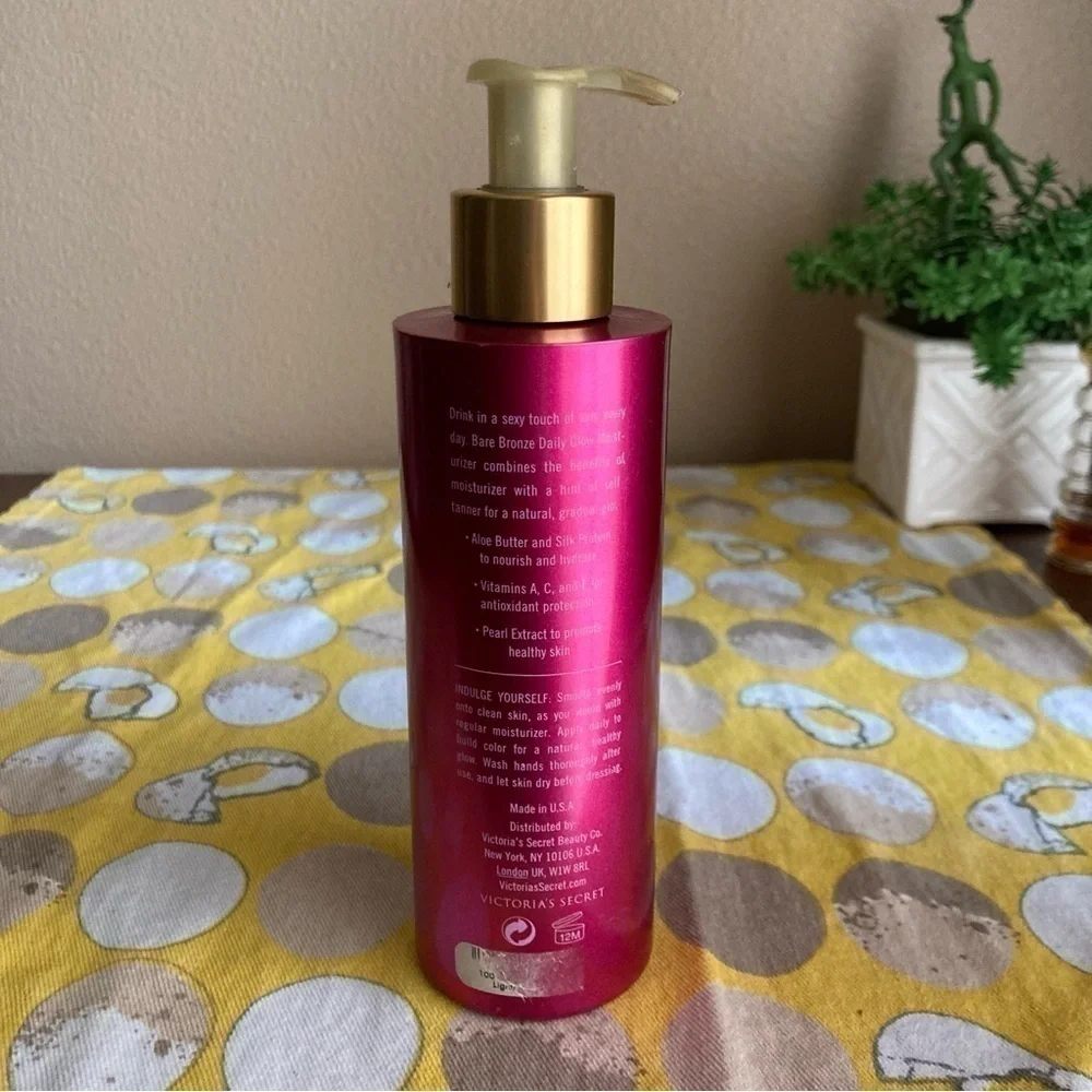 Victoria’s Secret Bare Bronze tinted glow moisturizer lotion